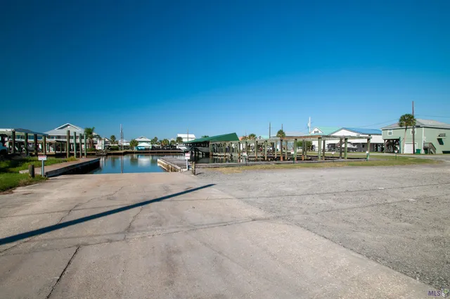 $995,000 | 102 Constantin Drive, Golden Meadow, LA 70357