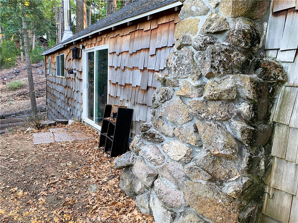 22166 Crestline Road Palomar Mountain, CA 92060 - Photo 43 of 58 a view of entryway front of house