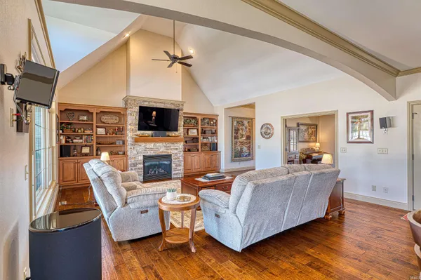 $675,000 | 18939 Amherst Lane, Evansville, IN 47725