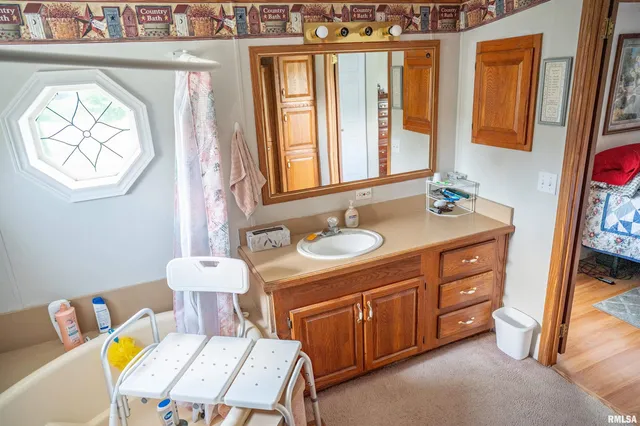 $165,000 | 1752 Duncan Road, Murrayville, IL 62668