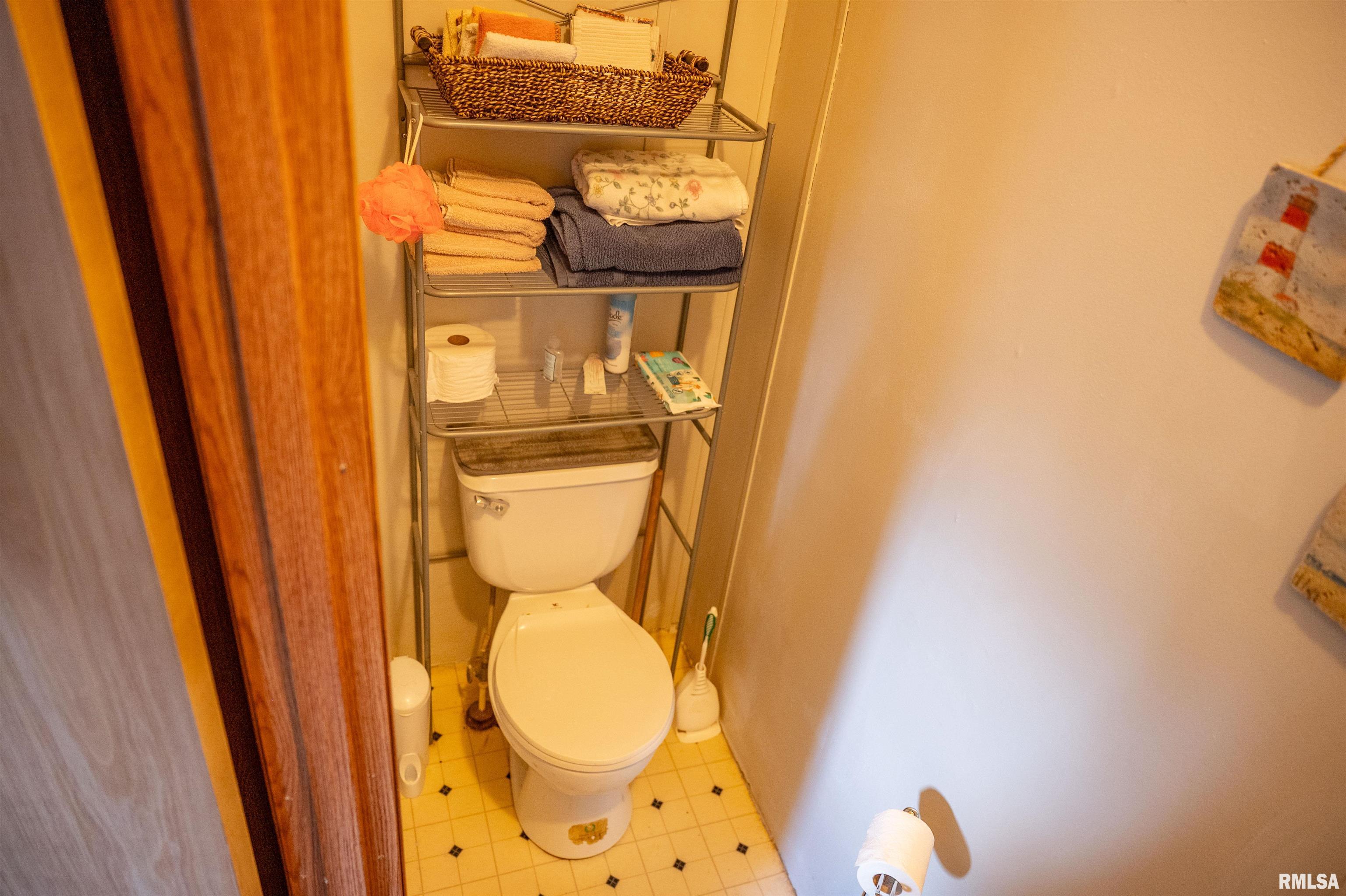 1752 Duncan Road Murrayville, IL 62668 - Photo 28 of 55