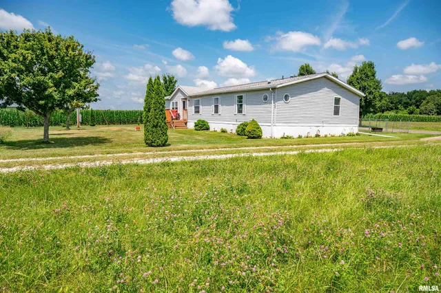 $165,000 | 1752 Duncan Road, Murrayville, IL 62668