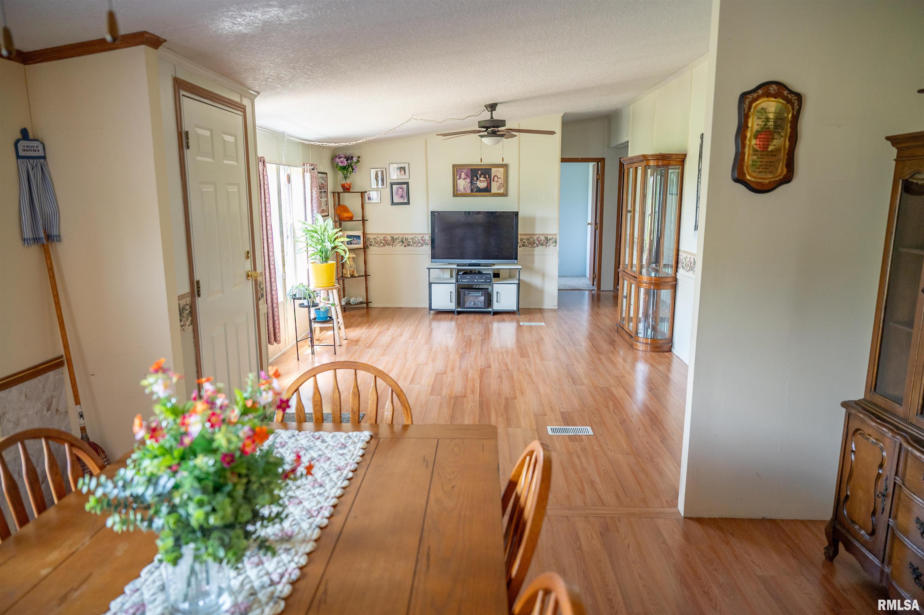 1752 Duncan Road Murrayville, IL 62668 - Photo 9 of 55