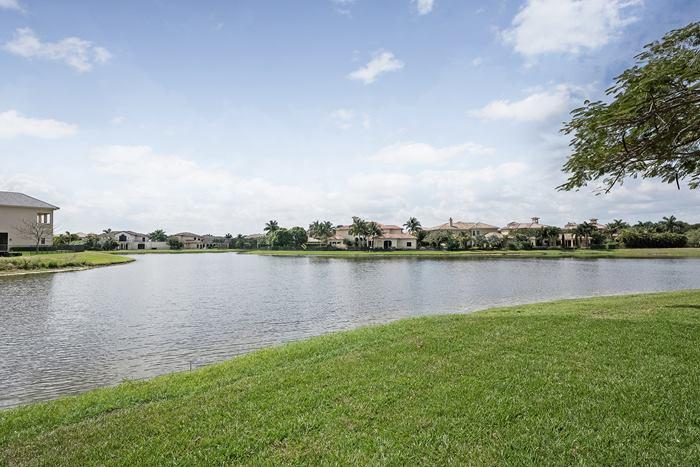 17518 Grand Este Way Boca Raton, FL 33496 - Photo 19 of 27 Lake View