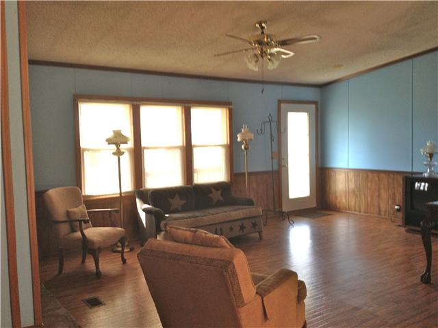 1128 Swamp Road Portland, TN 37148 - Photo 4 of 16 Gallery Image 4
