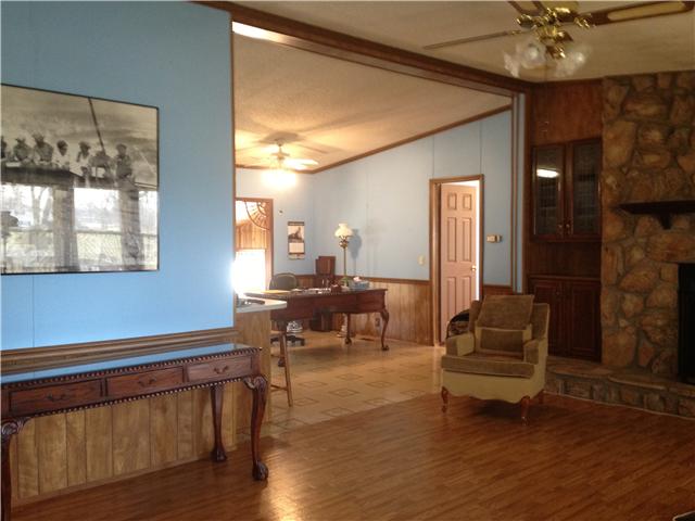 1128 Swamp Road Portland, TN 37148 - Photo 5 of 16 Gallery Image 5