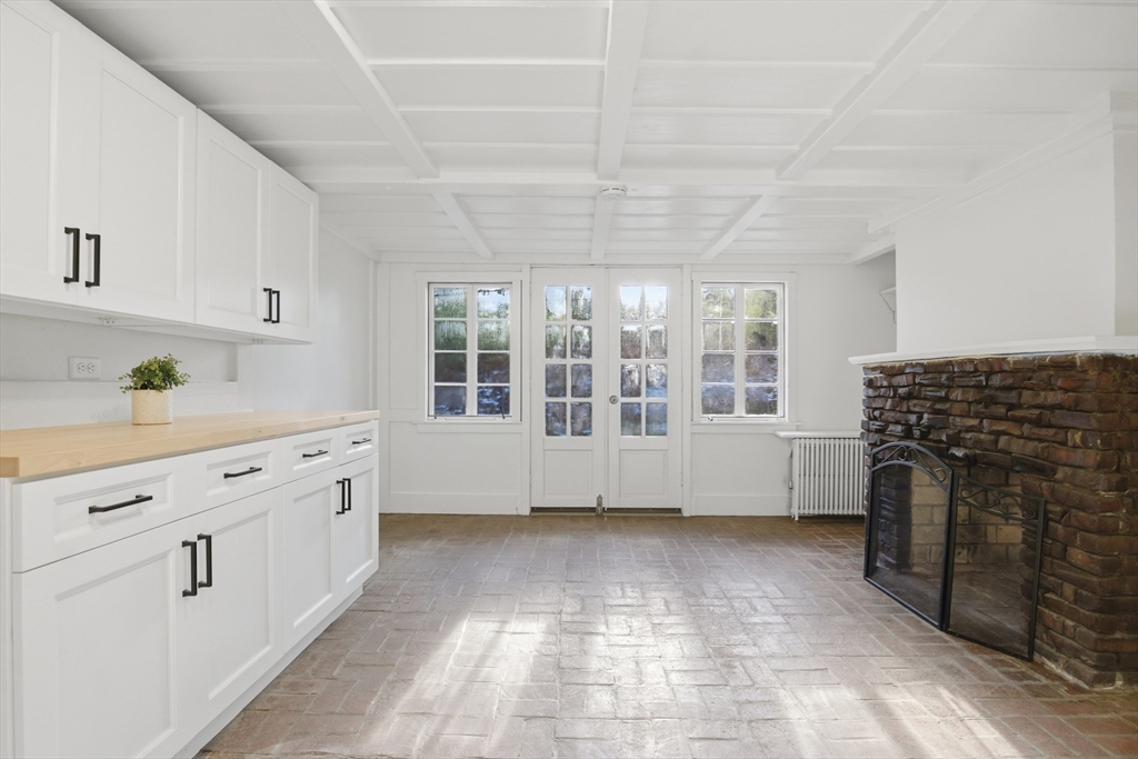 261 Central Street Rowley, MA 01969 - Photo 13 of 30