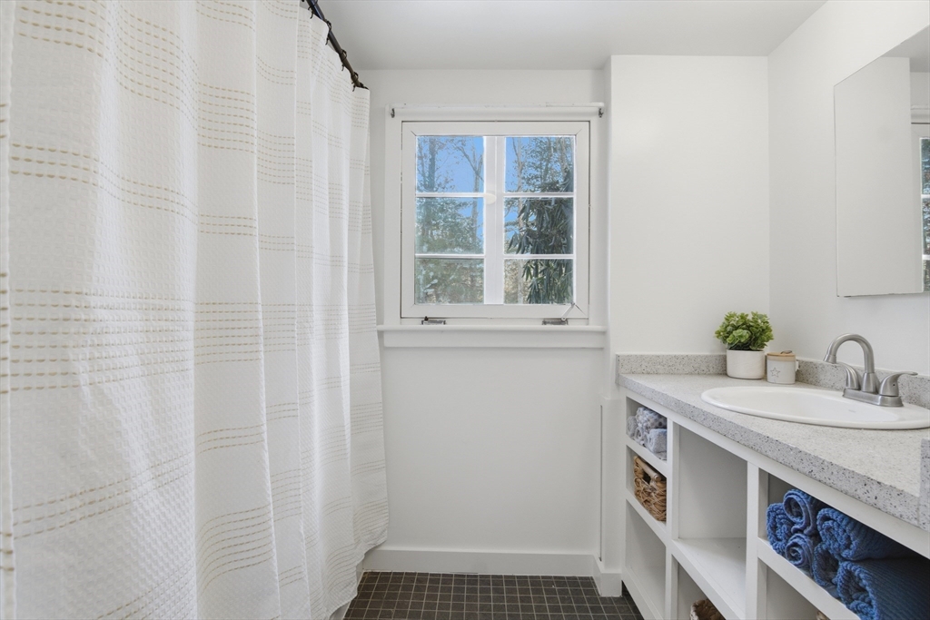 261 Central Street Rowley, MA 01969 - Photo 24 of 30