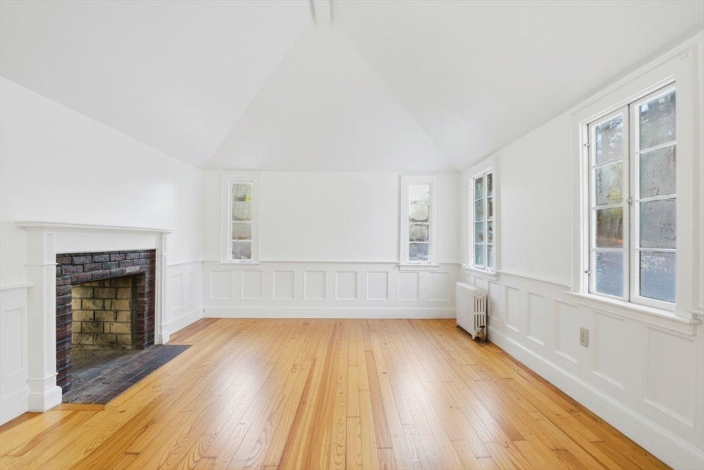 261 Central Street Rowley, MA 01969 - Photo 5 of 30