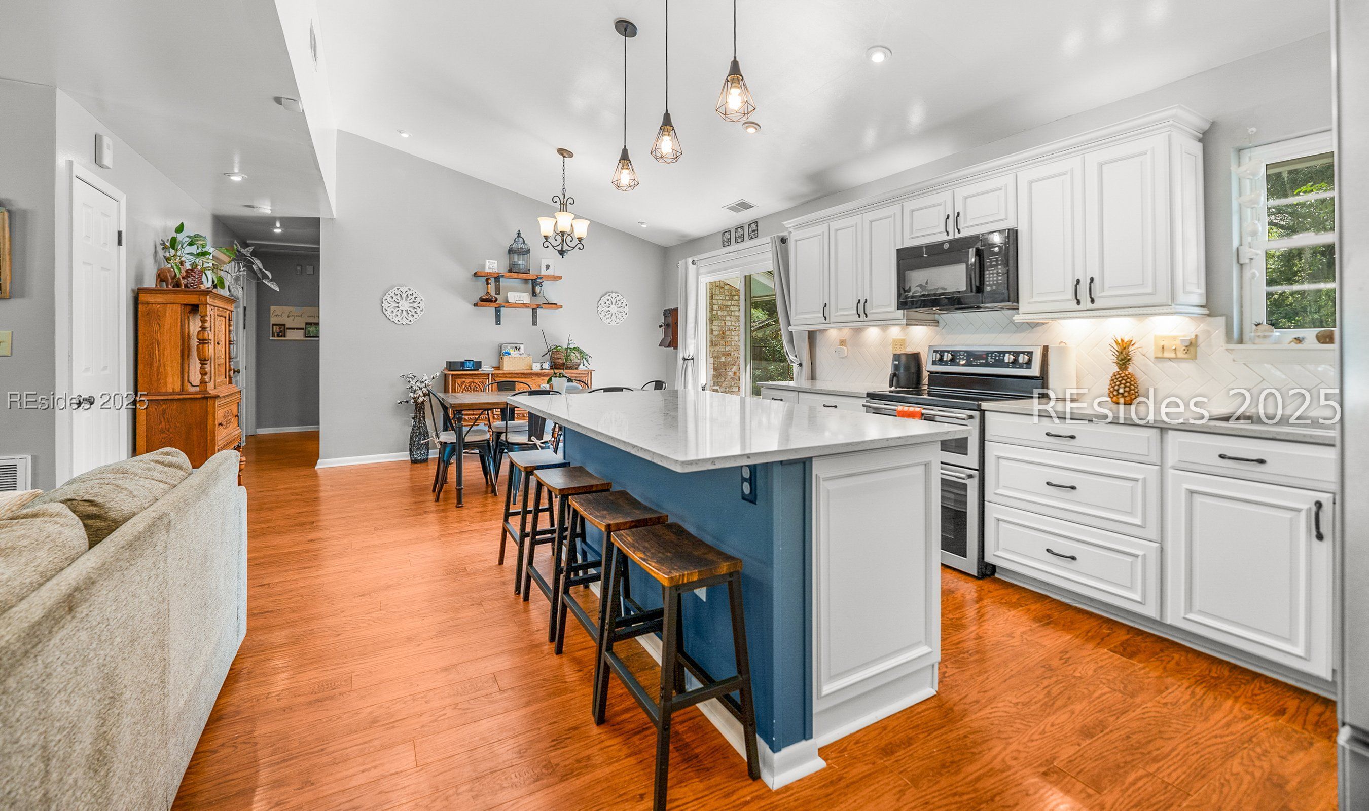 4010 Magnolia Street Beaufort, SC 29906 - Photo 11 of 37