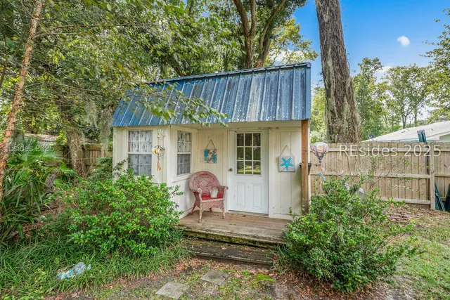 $415,000 | 4010 Magnolia Street, Beaufort, SC 29906