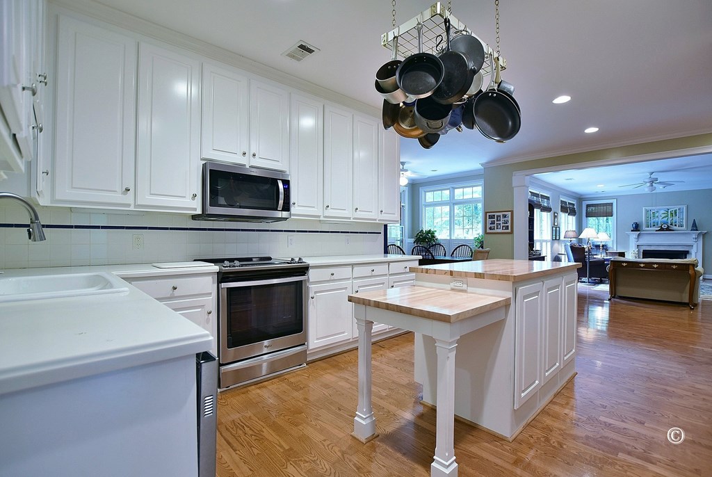 8990 River Road Columbus, GA 31904 - Photo 11 of 31 Kitchen