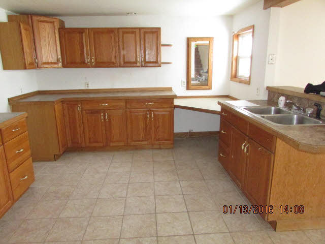 1569 Cass Avenue Road Bay City, MI 48708 - Photo 10 of 17