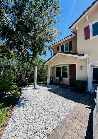 $585,000 | 790 Palm Tree Lane, West Palm Beach, FL 33415