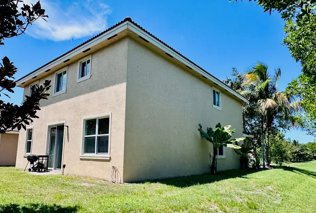 $585,000 | 790 Palm Tree Lane, West Palm Beach, FL 33415