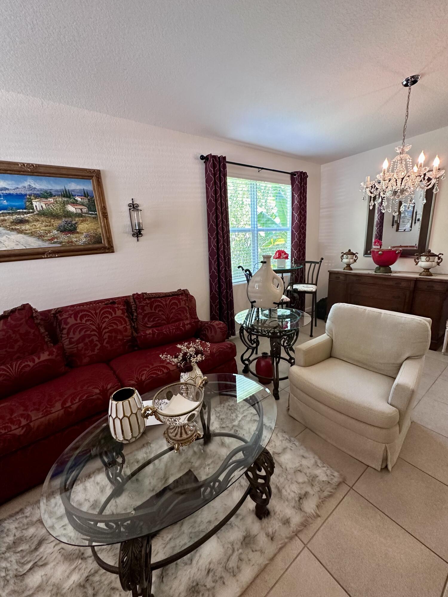 790 Palm Tree Lane West Palm Beach, FL 33415 - Photo 7 of 18 1st floor Neutral Tile