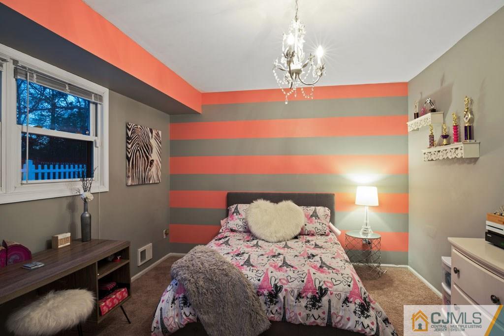 17 Sweet Gum Road Howell, NJ 07731 - Photo 15 of 24 Gallery Image 15