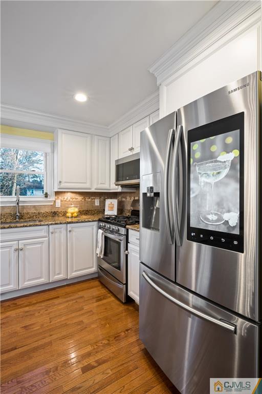 17 Sweet Gum Road Howell, NJ 07731 - Photo 5 of 24 Gallery Image 5