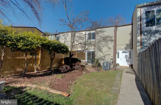 $332,900 | 7687 Laytonia Drive, Gaithersburg, MD 20877