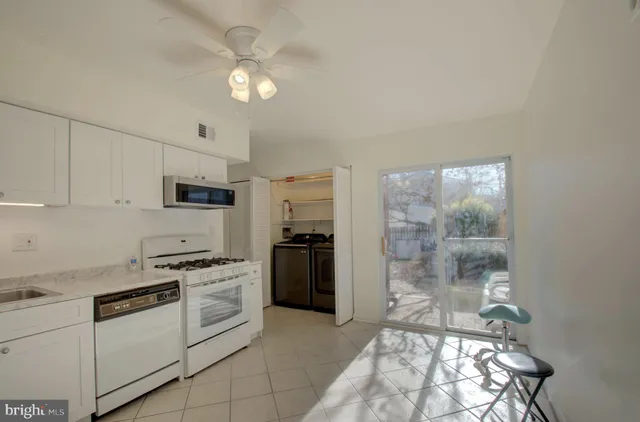 $332,900 | 7687 Laytonia Drive, Gaithersburg, MD 20877