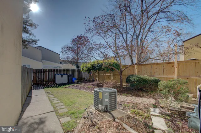 $332,900 | 7687 Laytonia Drive, Gaithersburg, MD 20877