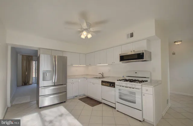 $332,900 | 7687 Laytonia Drive, Gaithersburg, MD 20877