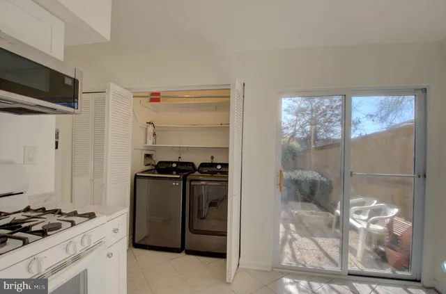 $332,900 | 7687 Laytonia Drive, Gaithersburg, MD 20877