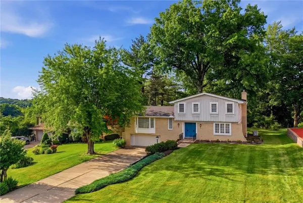 $375,000 | 480 Herbst Manor Road, Coraopolis, PA 15108