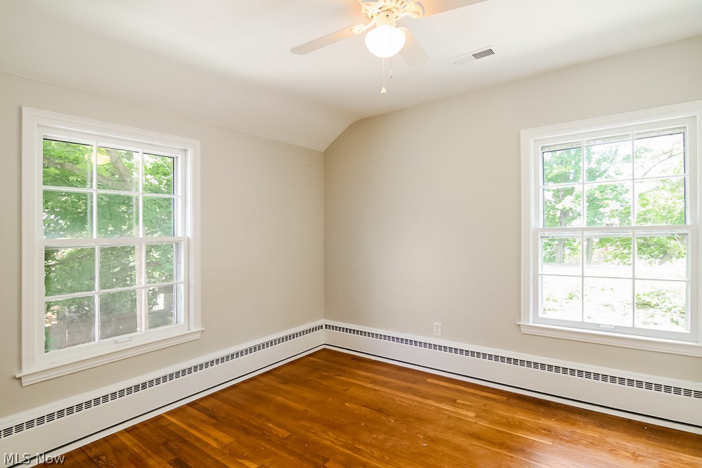 16809 Holbrook Road Cleveland, OH 44120 - Photo 11 of 34