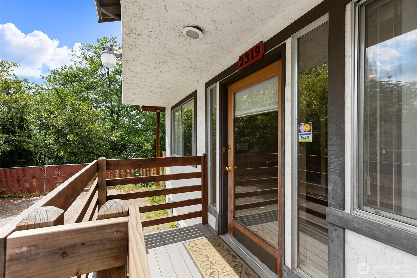 2321 Wheaton Way Bremerton, WA 98310 - Photo 3 of 27 Gallery Image 3