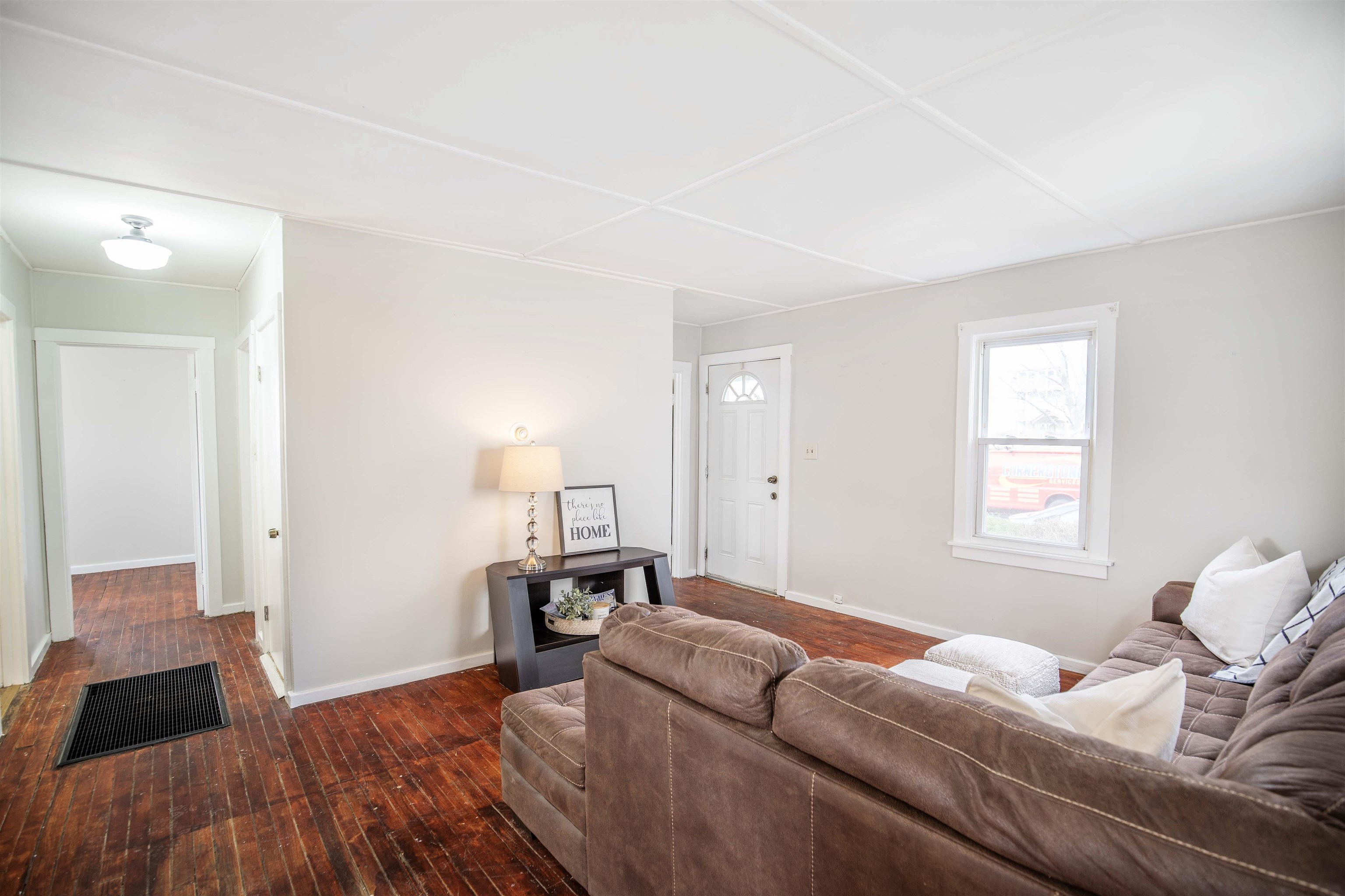 261 Bell Street Manchester, NH 03103 - Photo 11 of 28