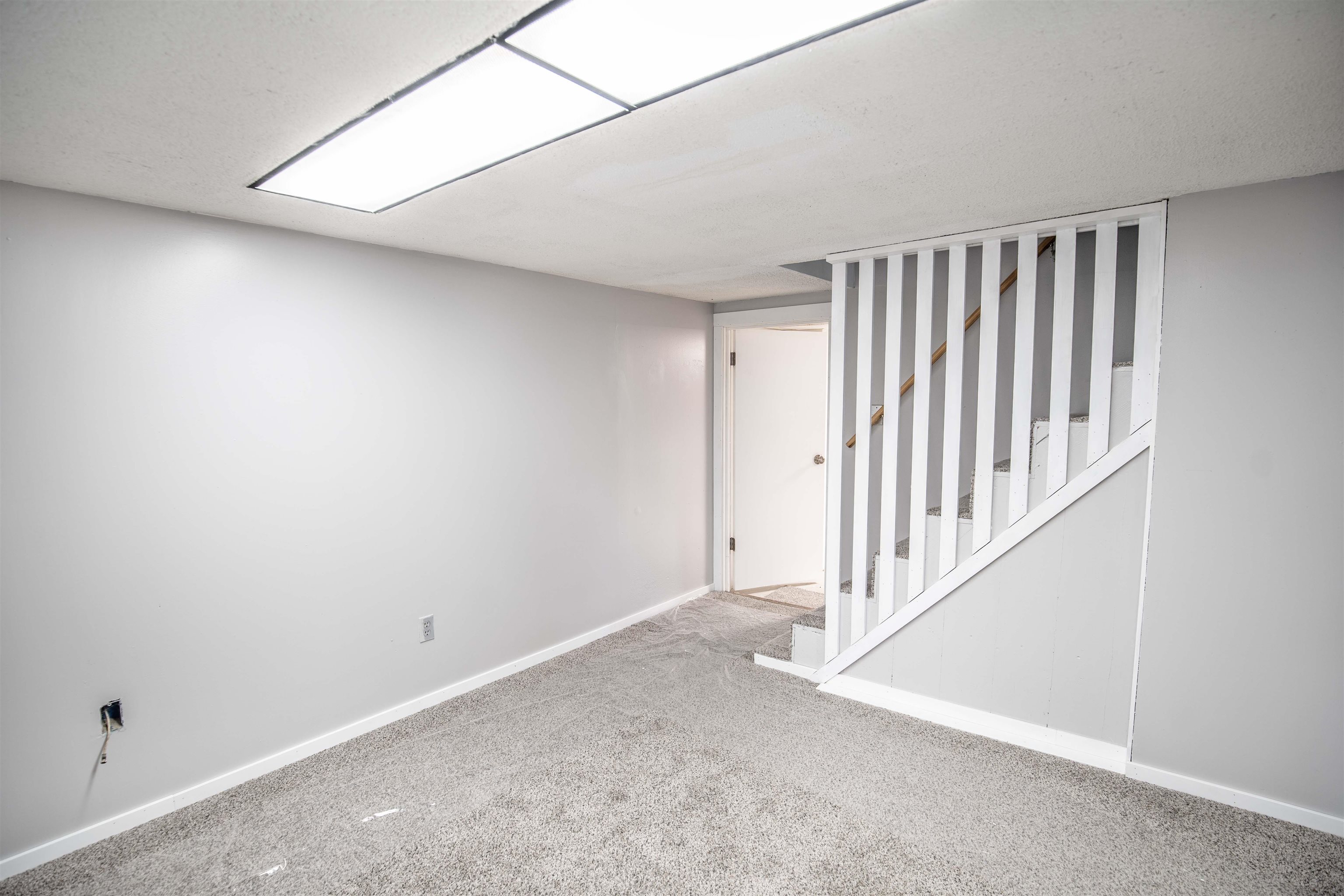 261 Bell Street Manchester, NH 03103 - Photo 21 of 28