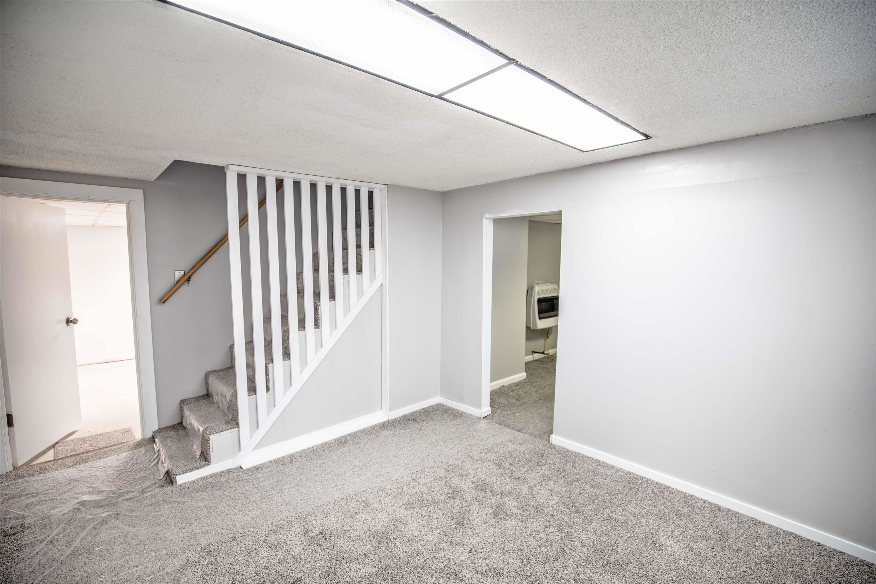 261 Bell Street Manchester, NH 03103 - Photo 22 of 28