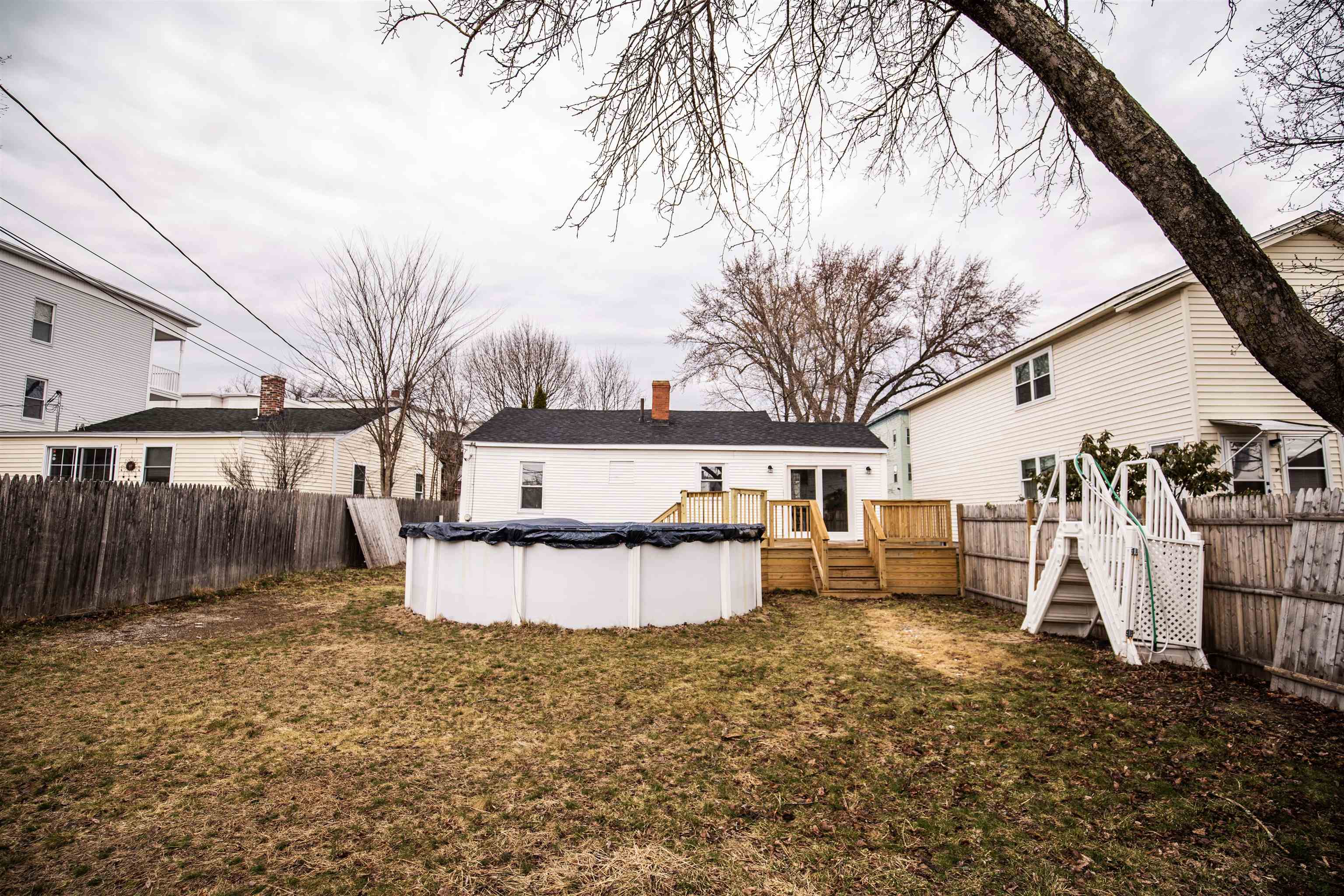 261 Bell Street Manchester, NH 03103 - Photo 26 of 28