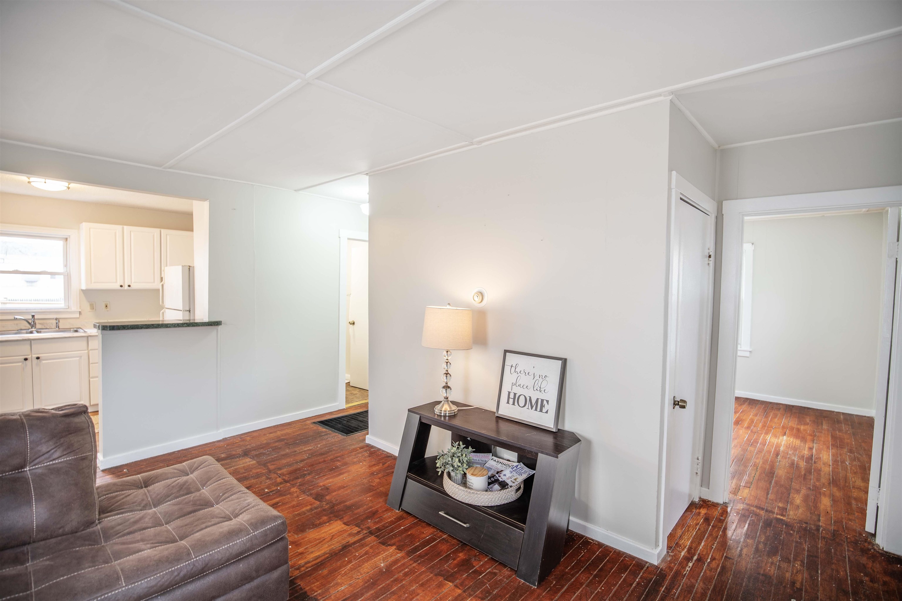 261 Bell Street Manchester, NH 03103 - Photo 10 of 28