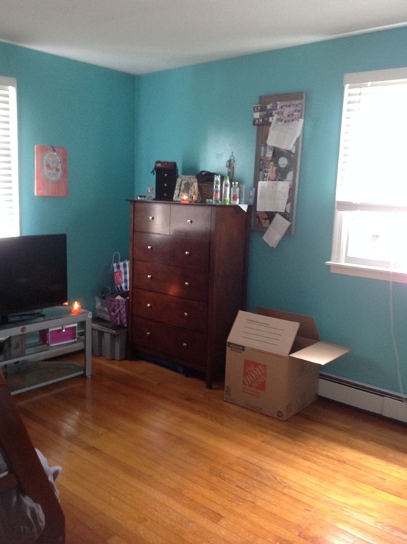382 Springfield Street Springfield, MA 01107 - Photo 20 of 30 Gallery Image 20