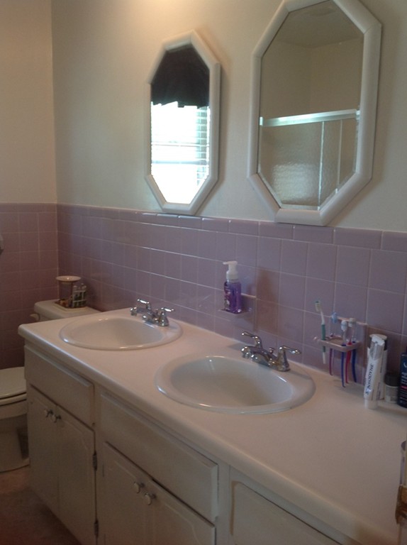382 Springfield Street Springfield, MA 01107 - Photo 22 of 30 Gallery Image 22