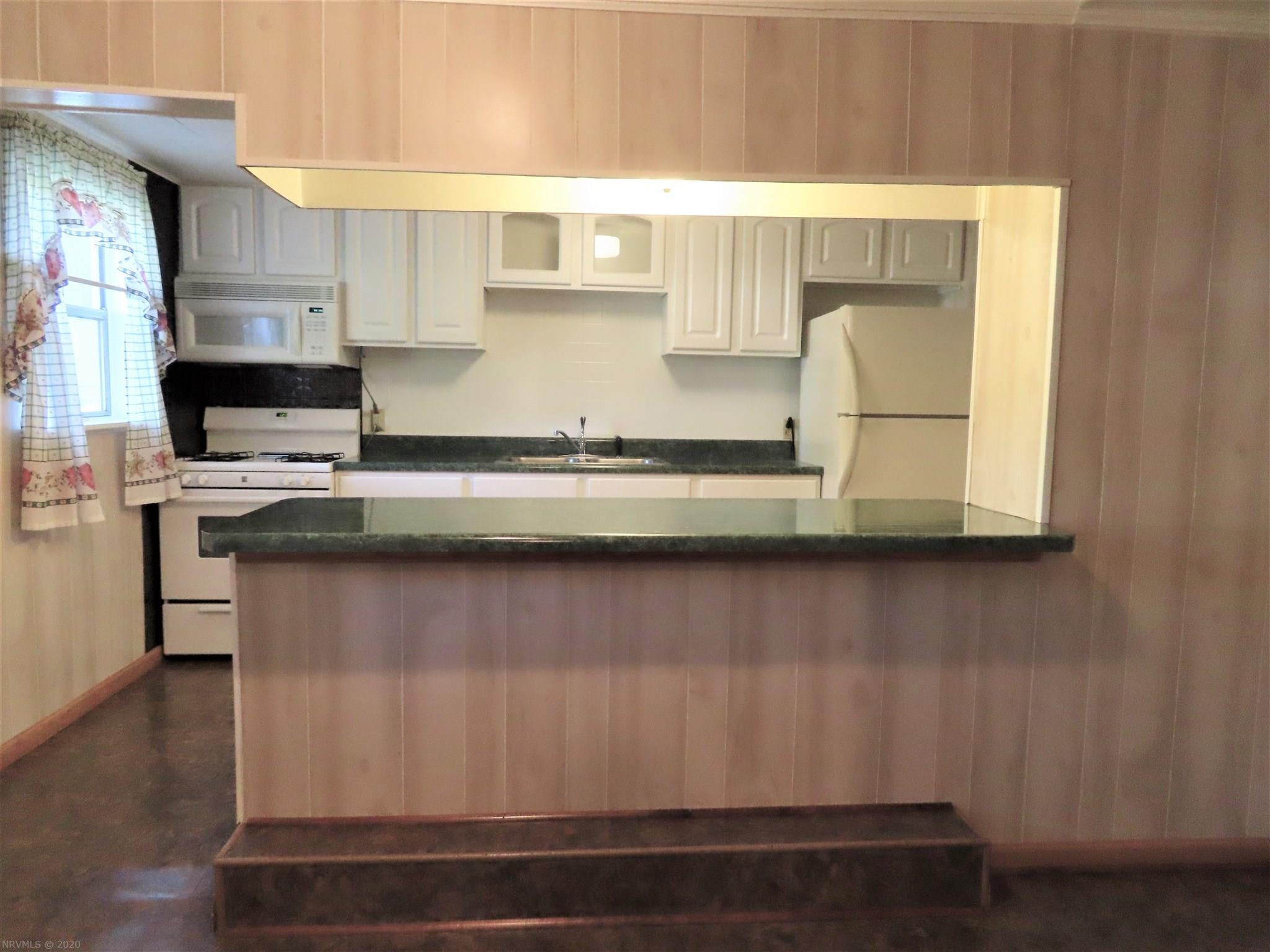 5607 Roanoke Road Shawsville, VA 24162 - Photo 14 of 38 Gallery Image 14