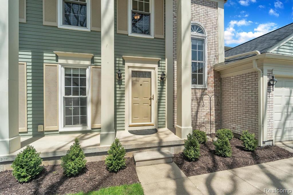 1177 Pine Ridge Court, Unit 135 Rochester Hills, MI 48306 - Photo 5 of 41