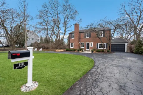$949,000 | 530 Woodland Lane South, Northfield, IL 60093