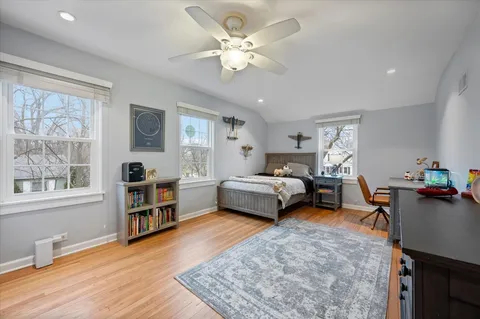 $949,000 | 530 Woodland Lane South, Northfield, IL 60093