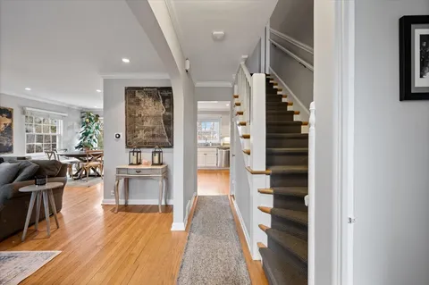 $949,000 | 530 Woodland Lane South, Northfield, IL 60093