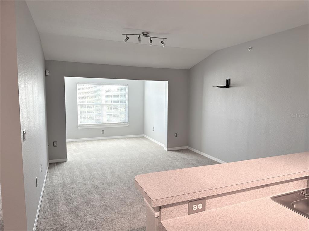 5475 Vineland Road, Unit 8304 Orlando, FL 32811 - Photo 8 of 33