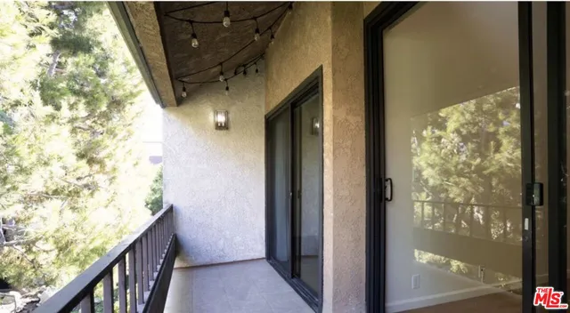 $3,395 | 8675 Falmouth Avenue, Unit 315, Playa del Rey, CA 90293