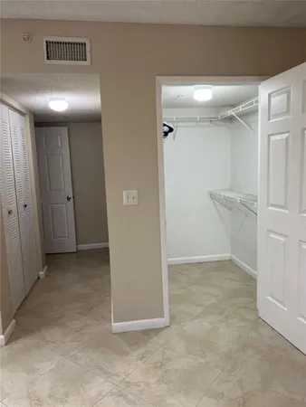 $2,250 | 2600 South University Drive, Unit 309, Davie, FL 33328