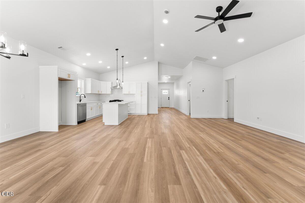 467 Arnos Street Talent, OR 97540 - Photo 13 of 31