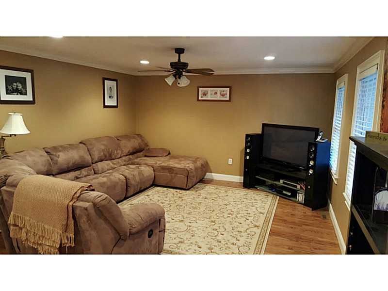153 Gazza Road Glocester, RI 02814 - Photo 9 of 15 Living Room.