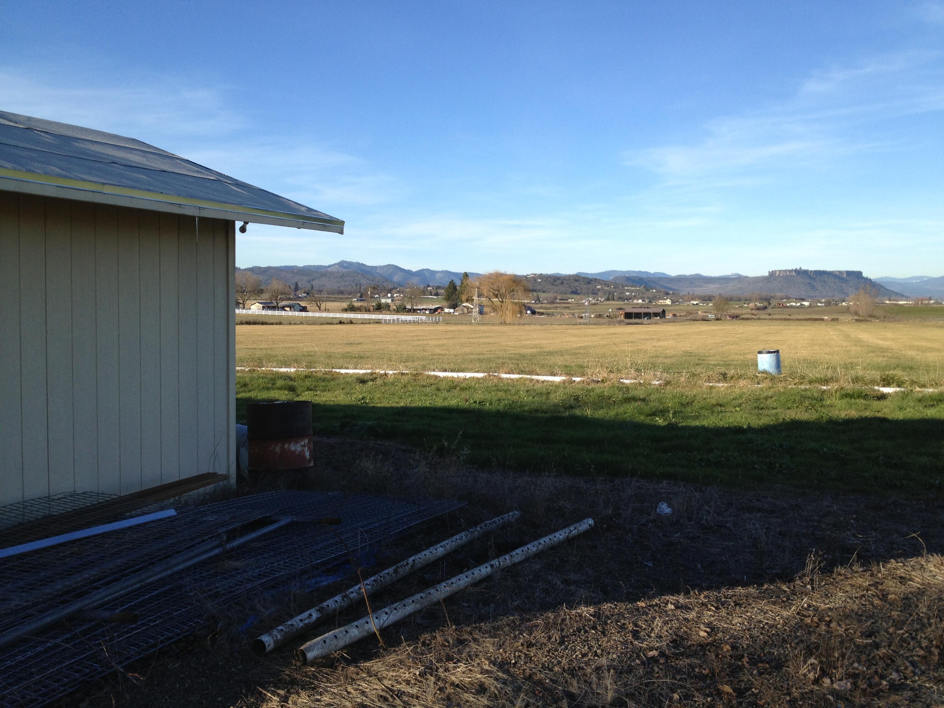 3320 Taylor Road Central Point, OR 97502 - Photo 32 of 33 16