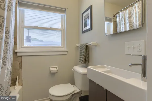 $610,000 | 128 West Areba Avenue, Hershey, PA 17033