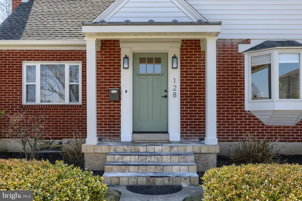 $610,000 | 128 West Areba Avenue, Hershey, PA 17033